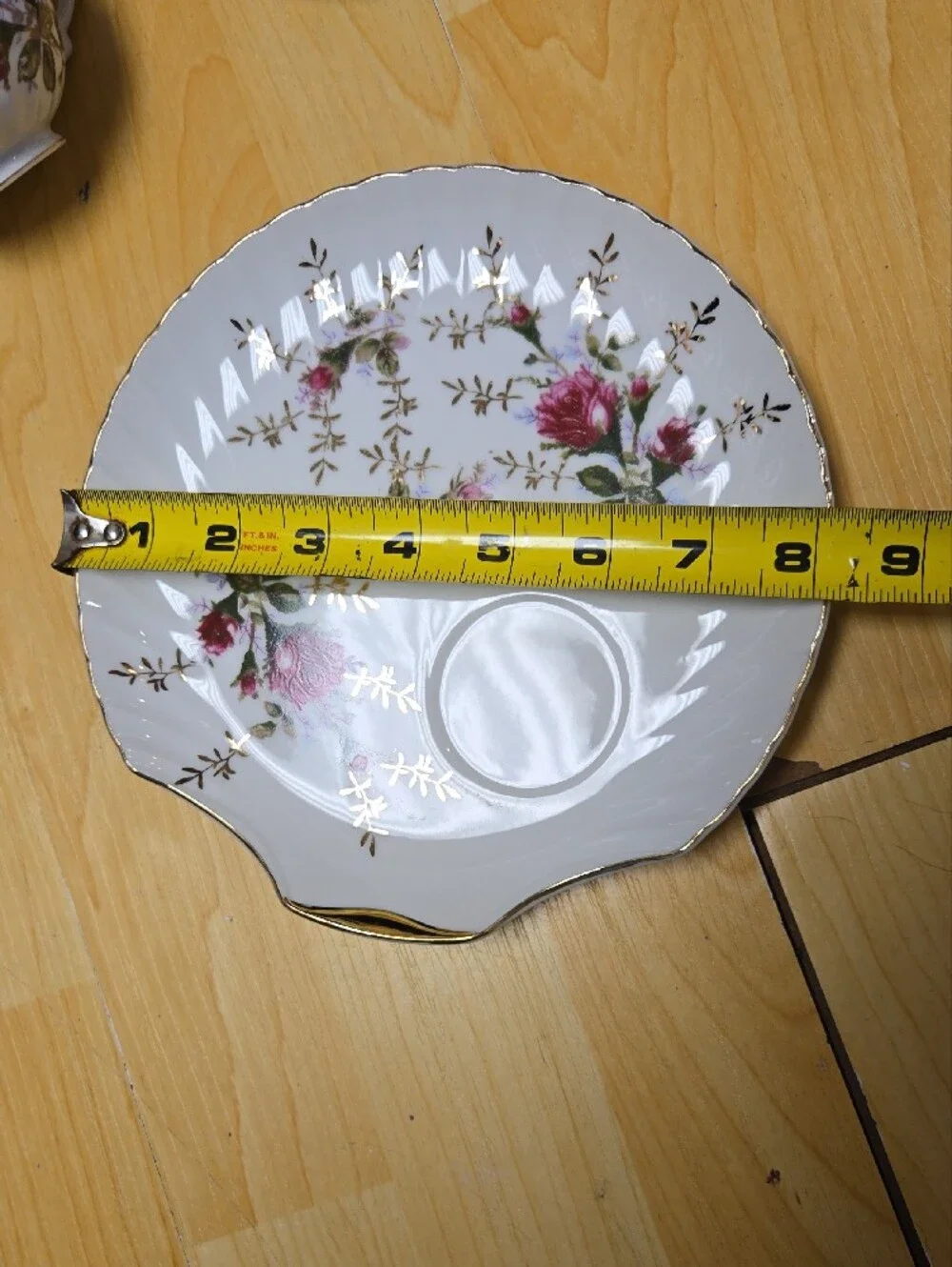 Elegant Floral Fan Shaped Fine China Norcrest Teacup & Saucer Sets